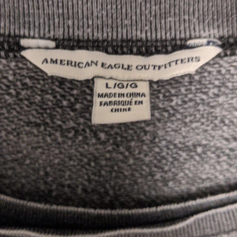 American Eagle Sweatshirt - Picture 2 of 3